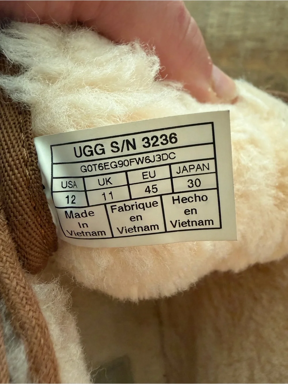 UGG Neumel Chestnut Suede Shearling Lined Chukka Boots Men’s Size 12
